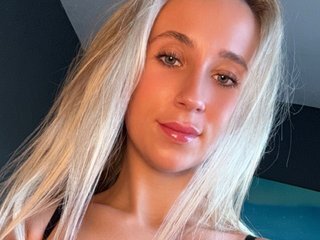 DesireJxo's Webcam
